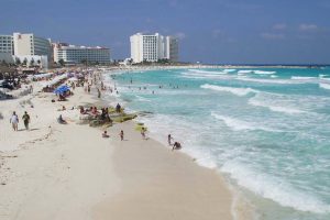 Playa de Chac Mool Cancun