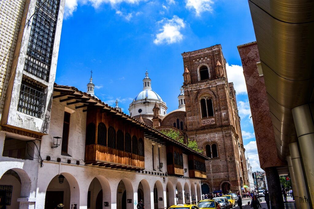 cathedral of cuenca, architecture, travel, city, building, outdoors-3284448.jpg